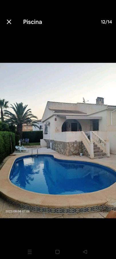 Acogedora Casa Con Piscina Torrevieja Exterior foto